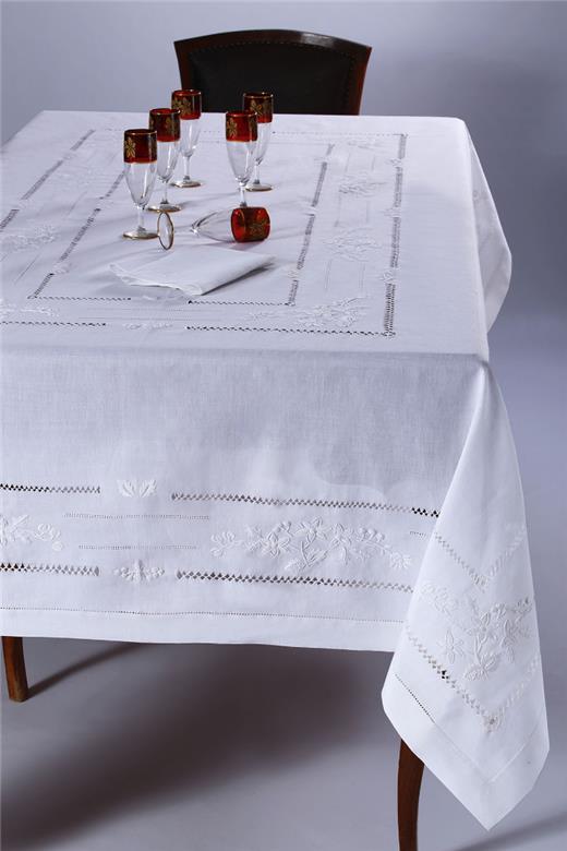 Χειροποίητο τραπεζομάντηλο 717 (170cm x 270cm) λευκό
